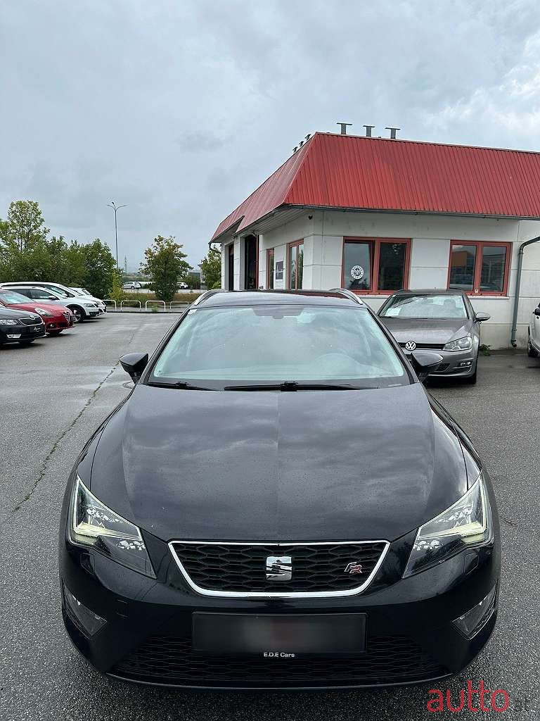2015' SEAT Leon photo #2