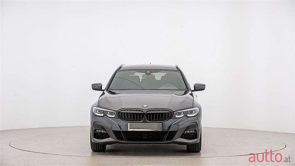 2022' BMW 3Er-Reihe photo #2