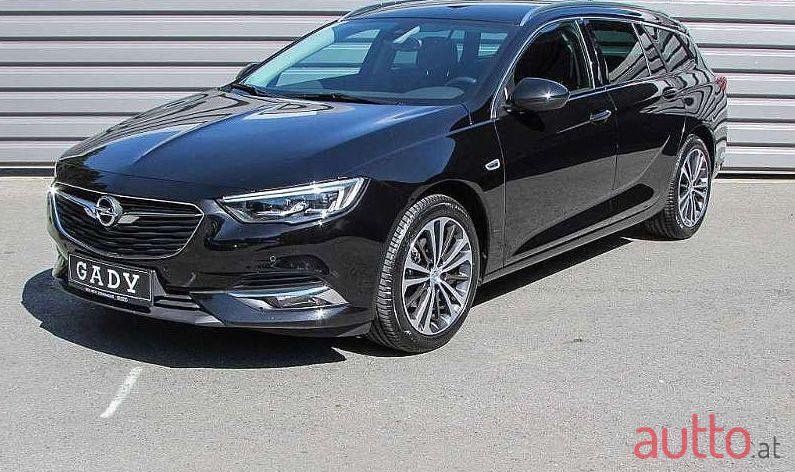 2020' Opel Insignia photo #1