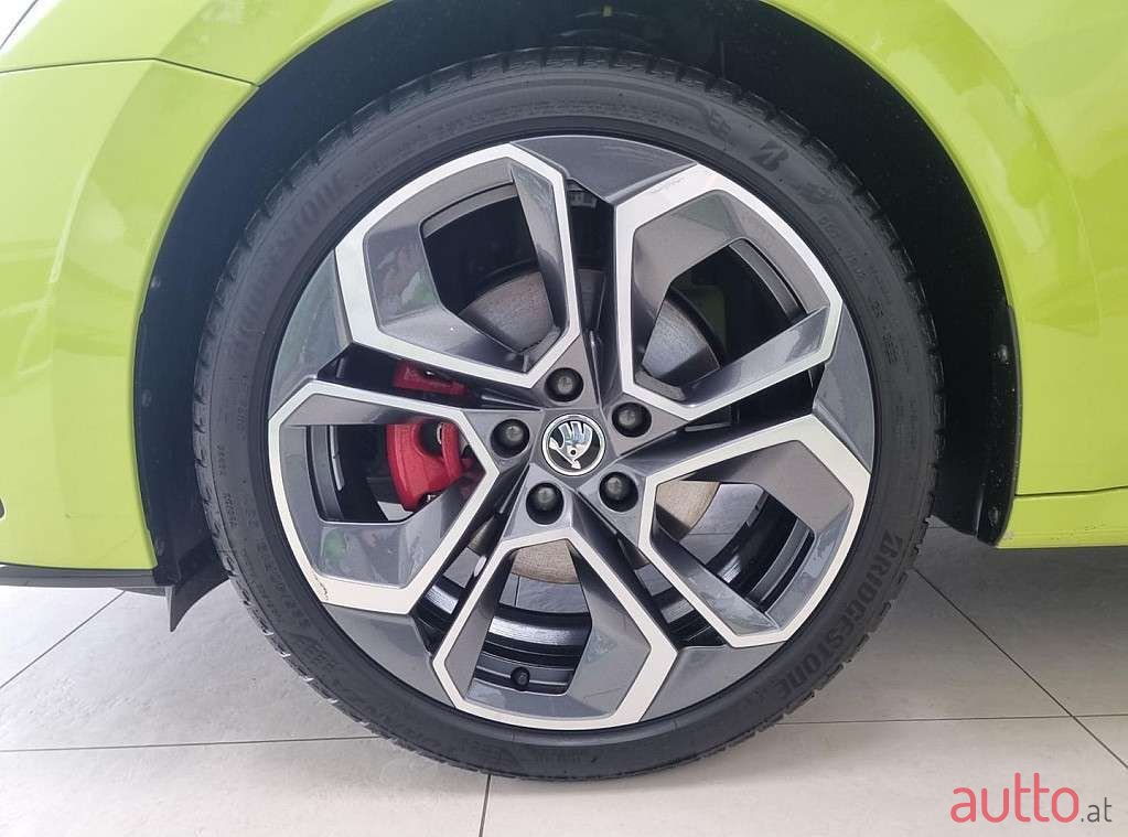 2023' Skoda Octavia photo #5
