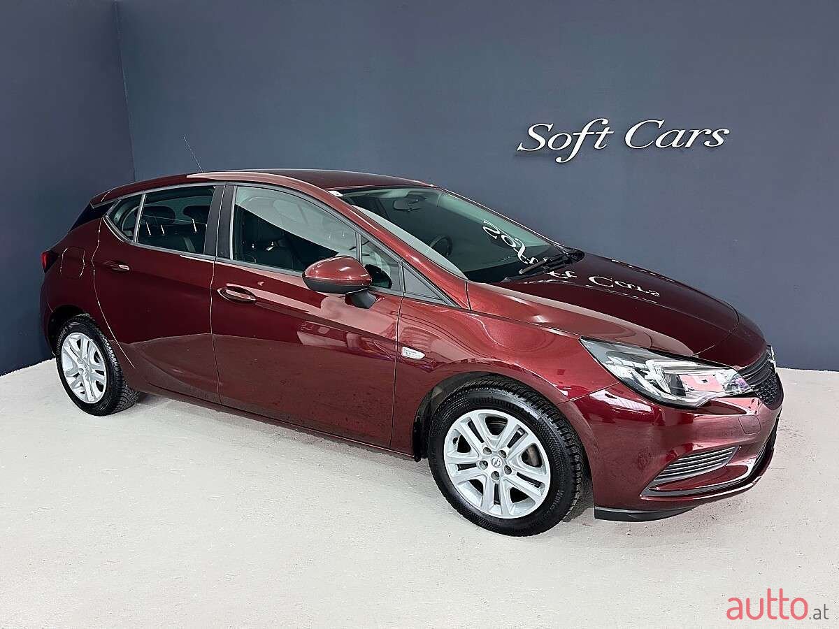 2018' Opel Astra photo #5