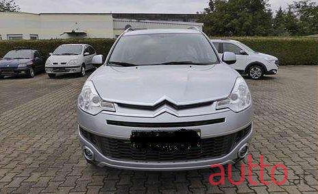 2008' Citroen C-Crosser photo #3