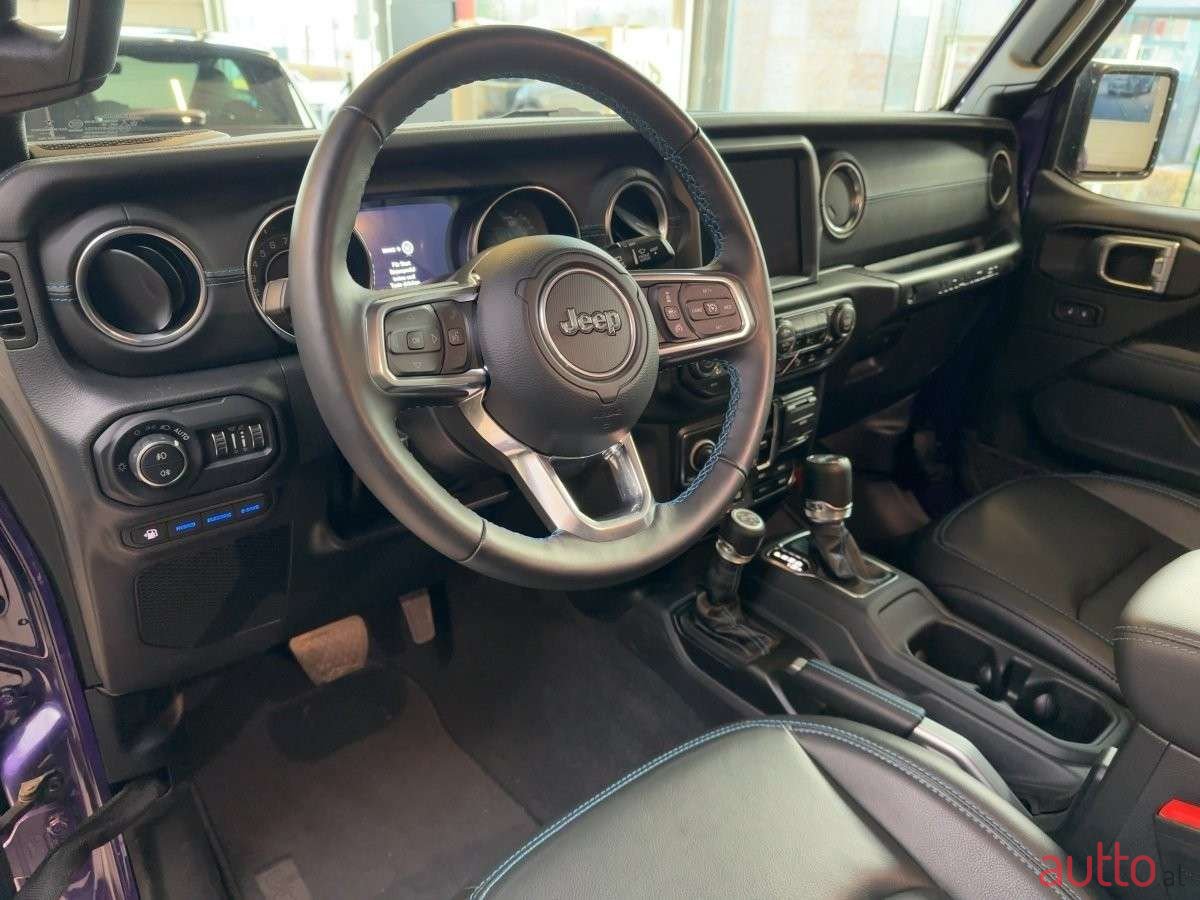 2024' Jeep Wrangler photo #4