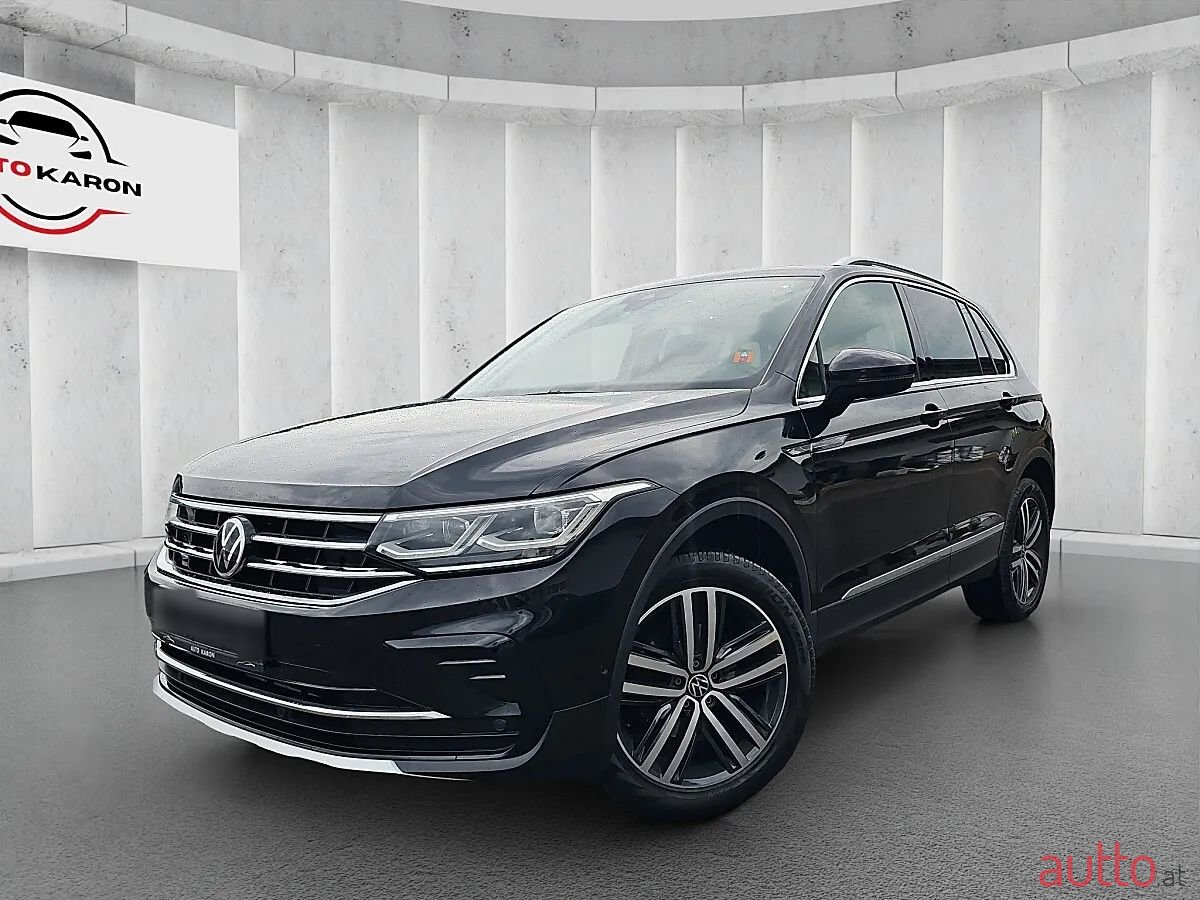 2020' Volkswagen Tiguan photo #4
