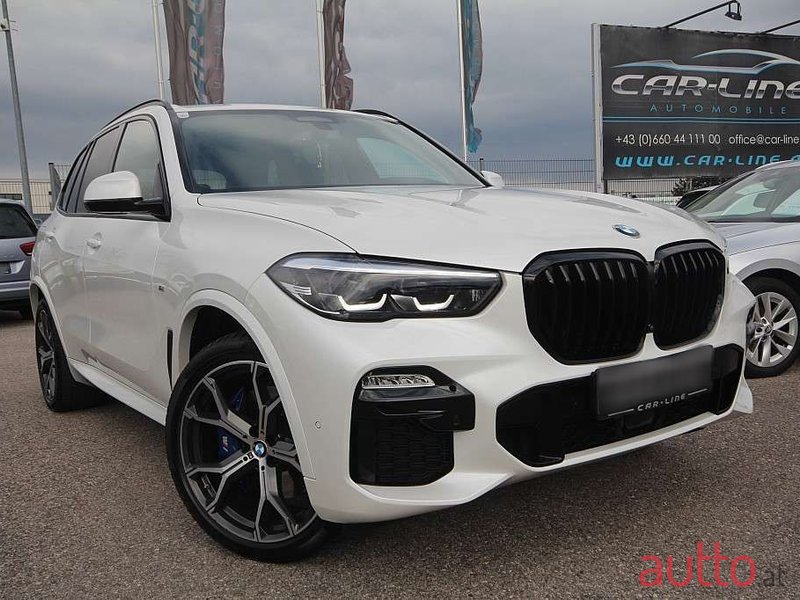 2021' BMW X5 photo #2