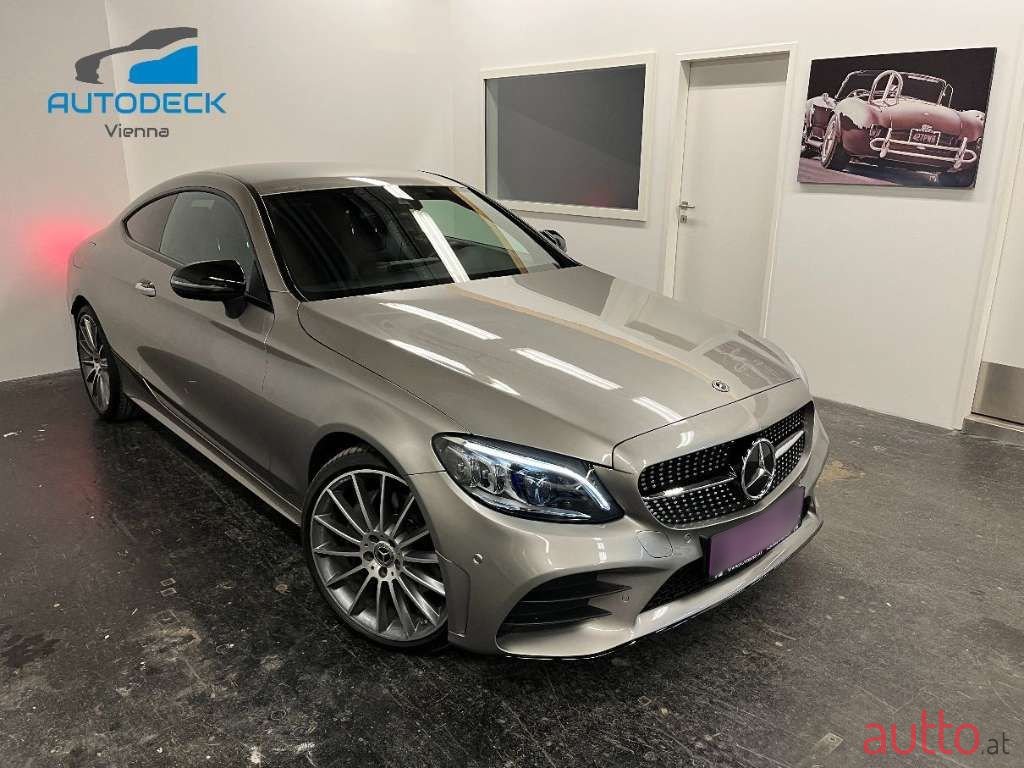 2019' Mercedes-Benz C-Klasse photo #1