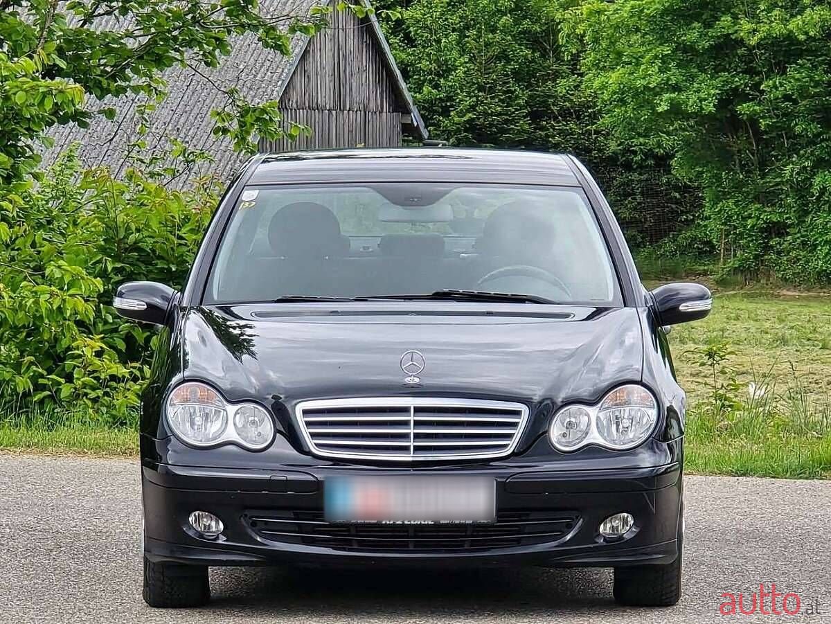 2005' Mercedes-Benz C-Klasse photo #5
