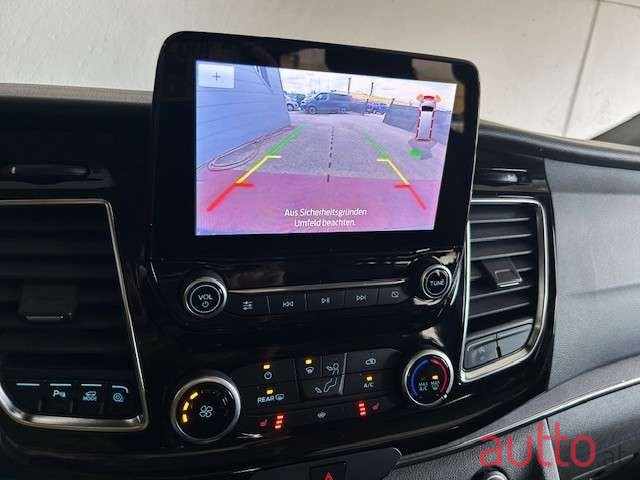 2021' Ford Tourneo photo #2