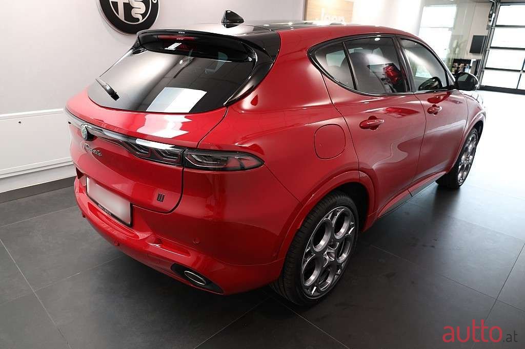 2024' Alfa Romeo Tonale photo #6