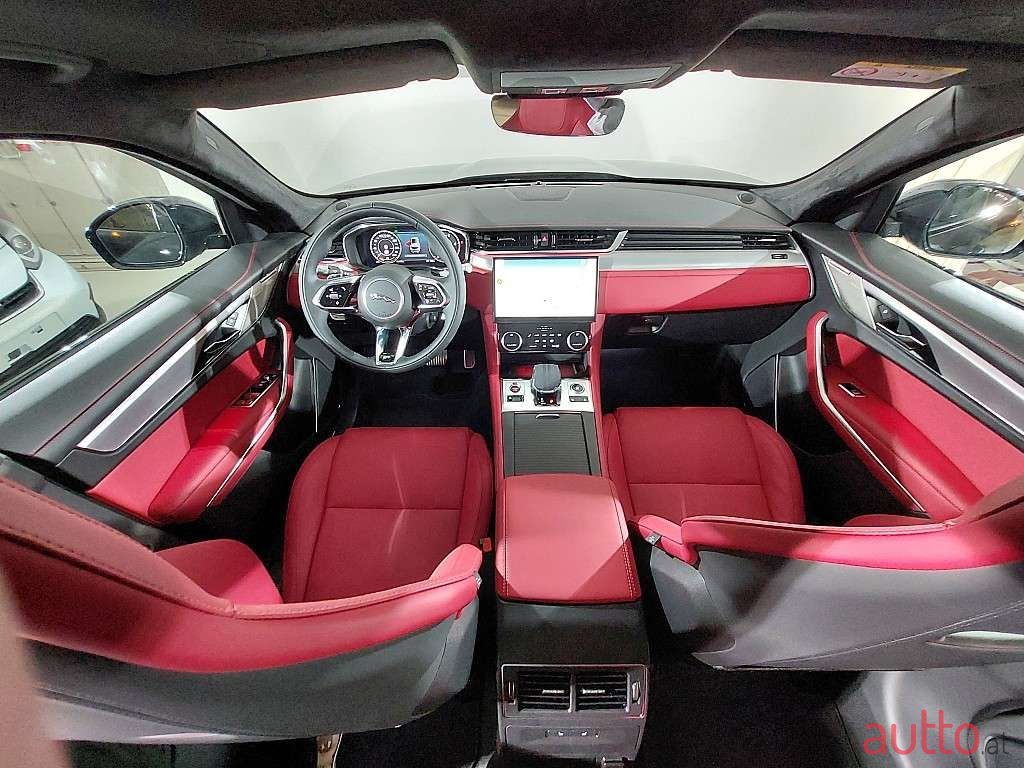 2022' Jaguar F-Pace photo #4