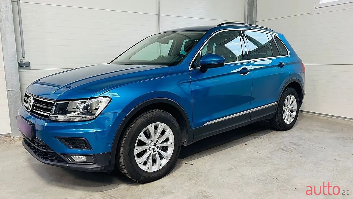 2018' Volkswagen Tiguan photo #5