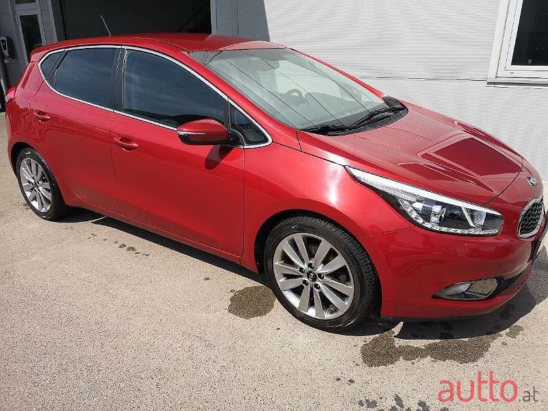 2015' Kia Ceed photo #2