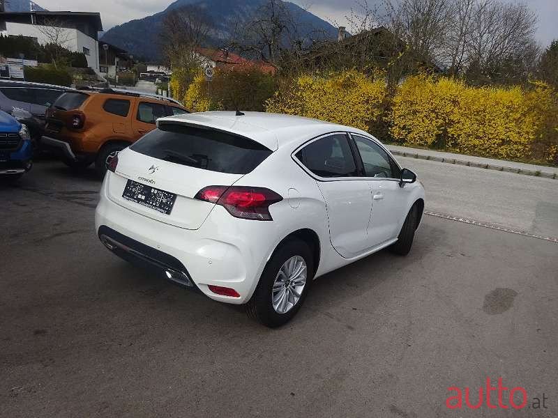 2013' Citroen DS4 photo #3