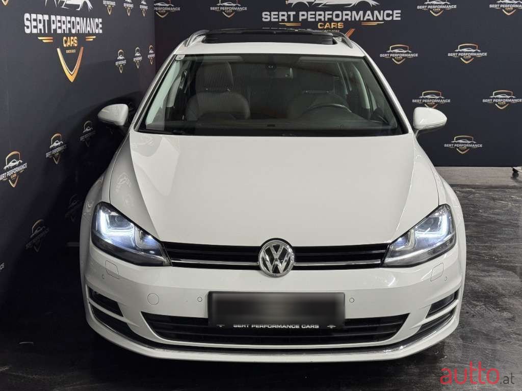 2013' Volkswagen Golf photo #2