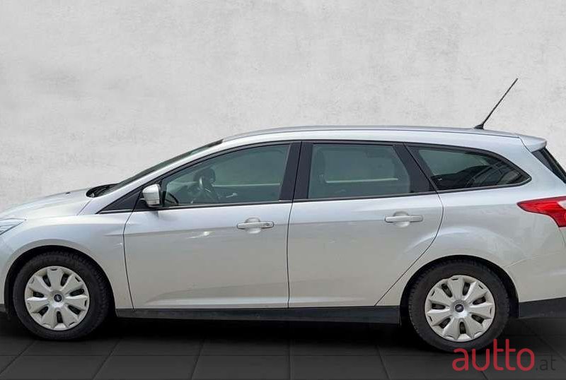 2012' Ford Focus photo #3