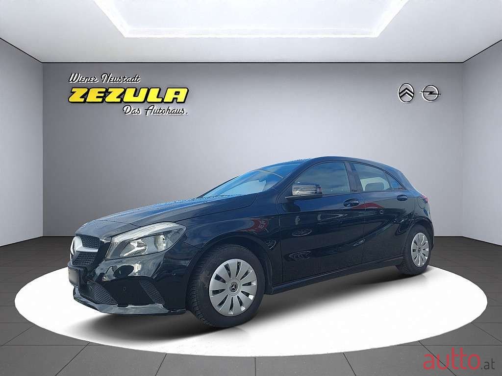2017' Mercedes-Benz A-Klasse photo #1
