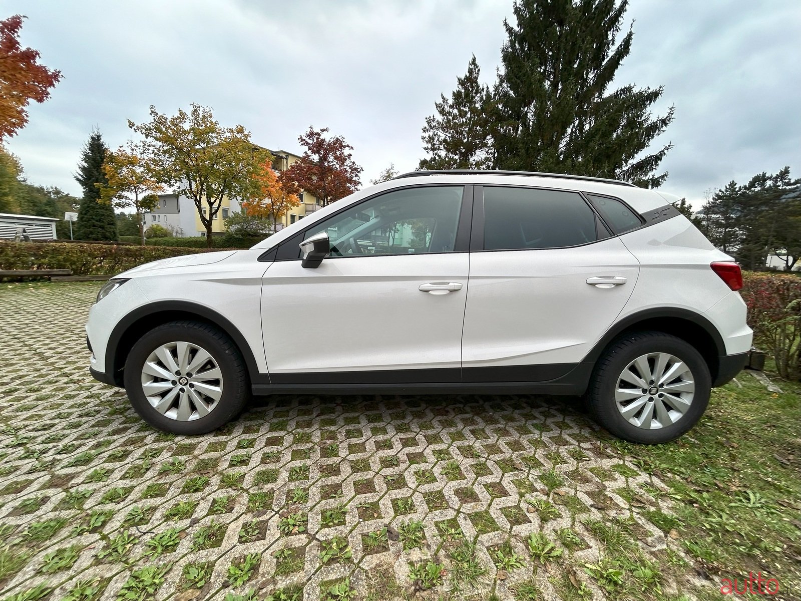 2019' SEAT Arona 1.6 TDI Style DSG photo #2