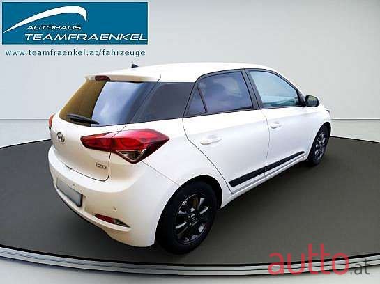 2017' Hyundai i20 photo #3