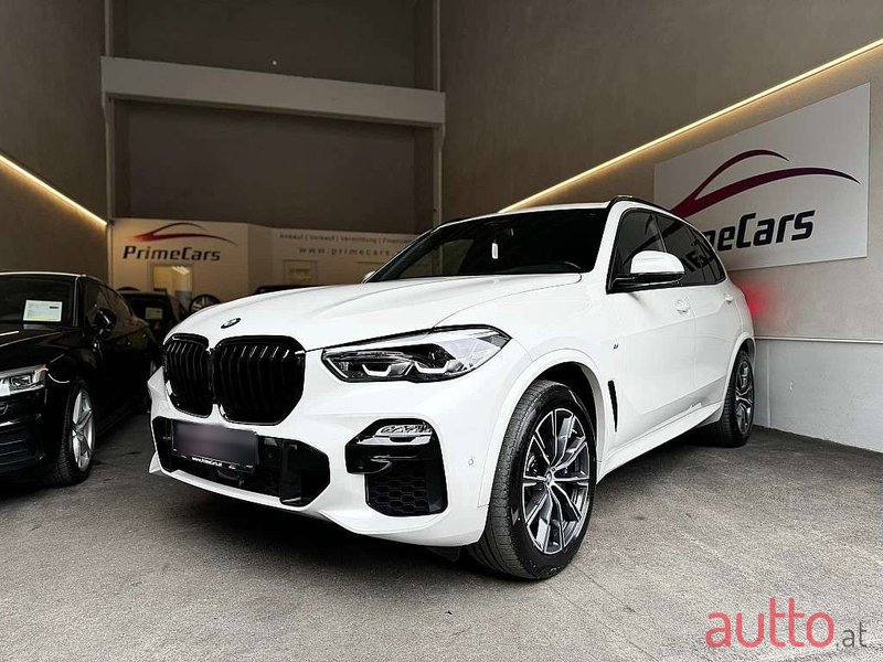 2019' BMW X5 photo #1