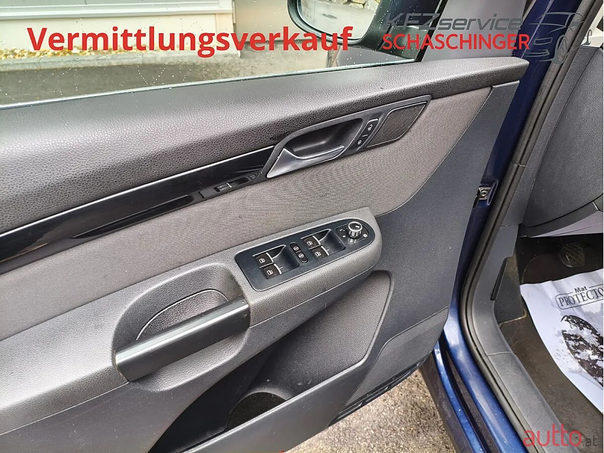 2013' SEAT Alhambra photo #6