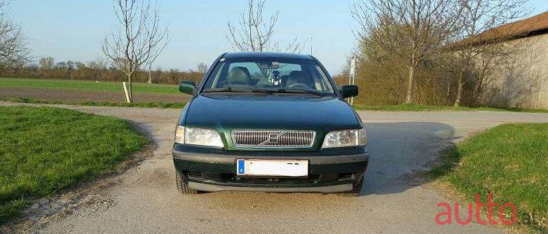 1998' Volvo S40 photo #2