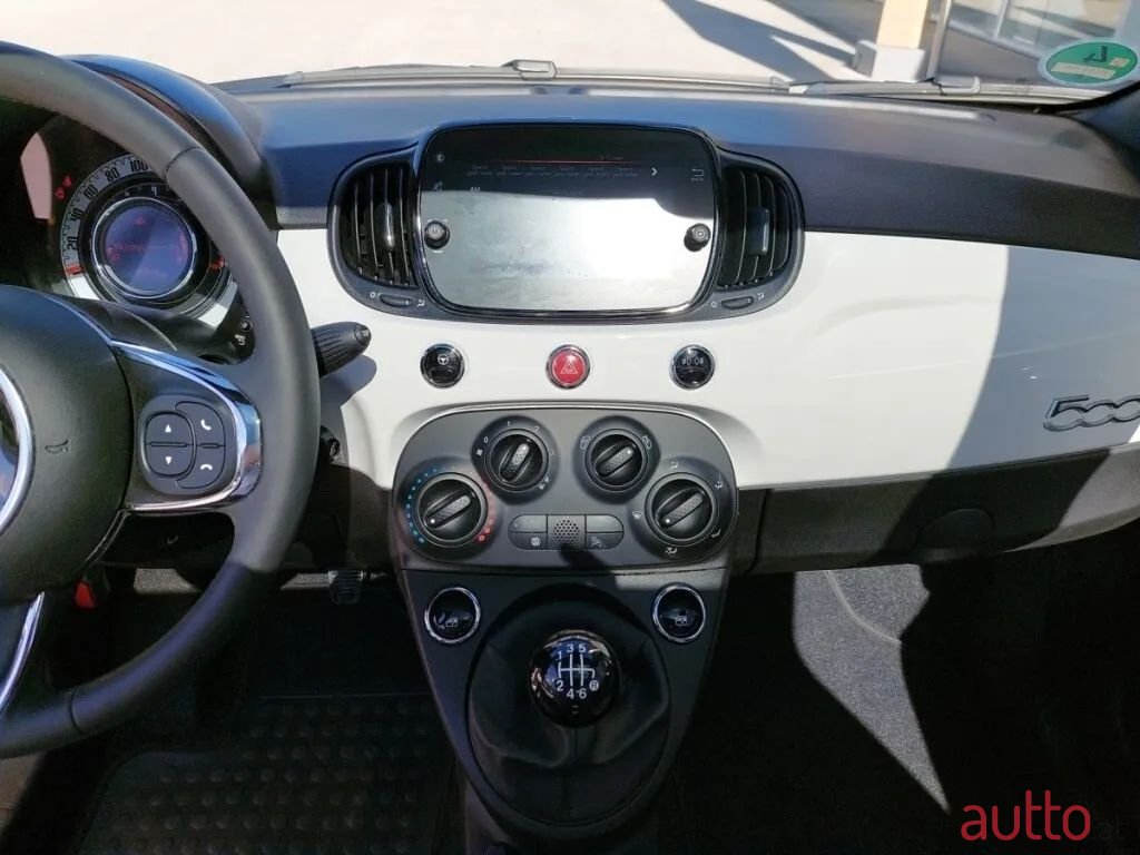 2022' Fiat 500 photo #2