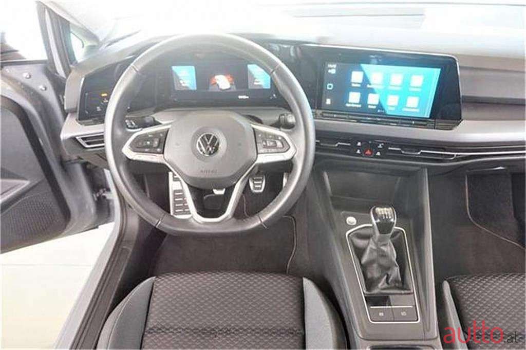 2021' Volkswagen Golf photo #5