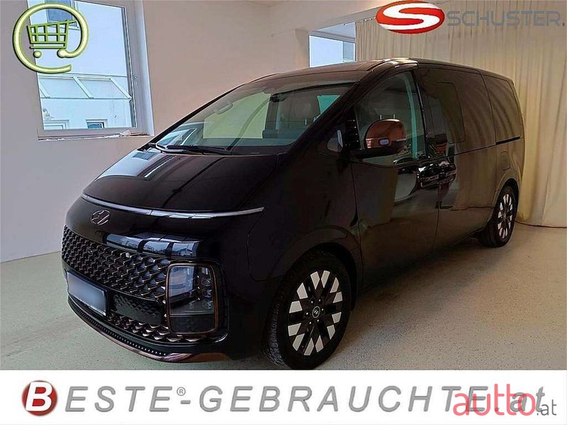 2022' Hyundai Staria photo #4