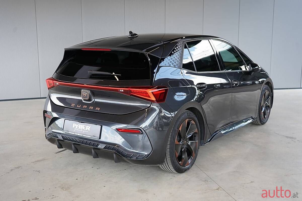 2022' Cupra Born photo #2
