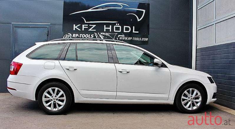 2017' Skoda Octavia photo #1