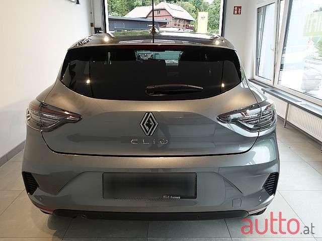 2024' Renault Clio photo #5