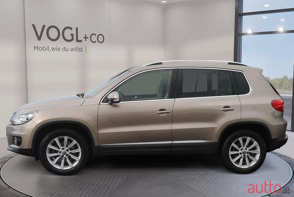 2014' Volkswagen Tiguan photo #2