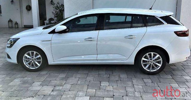 2017' Renault Megane photo #1