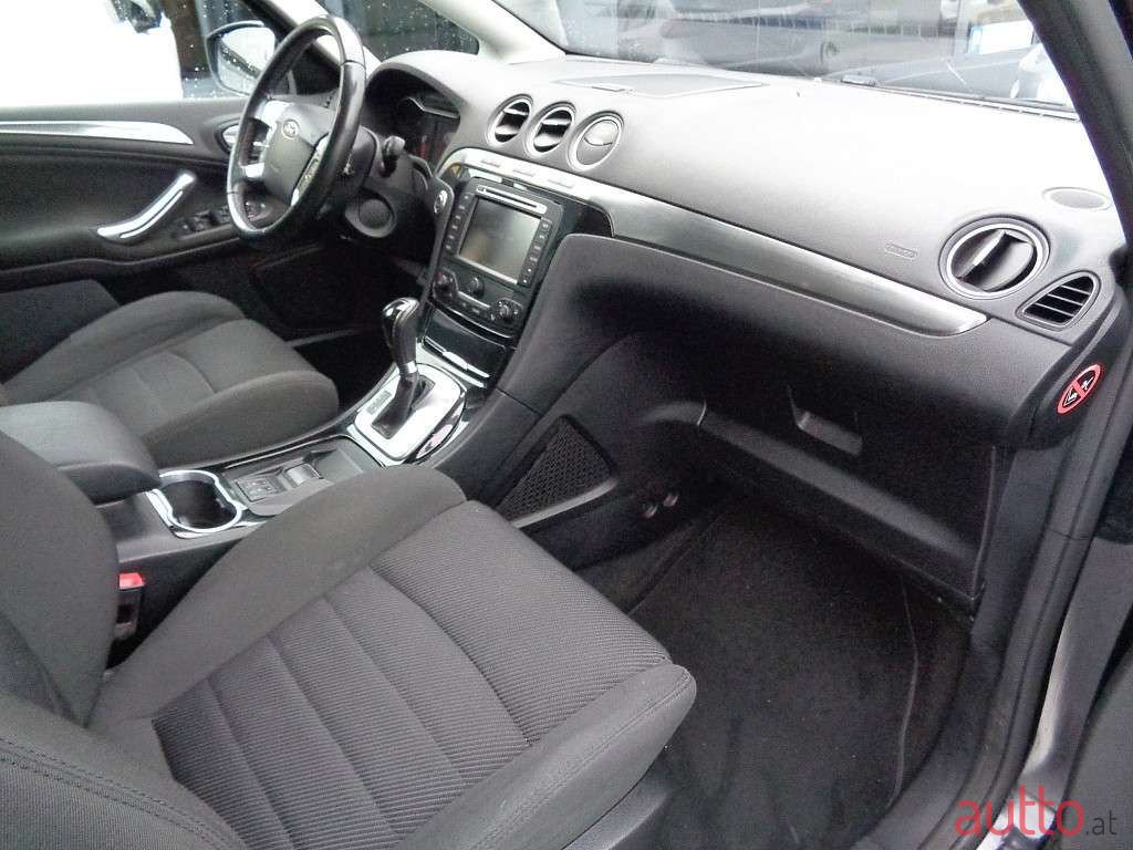 2012' Ford S-Max photo #6