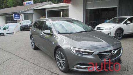 2017' Opel Insignia photo #1