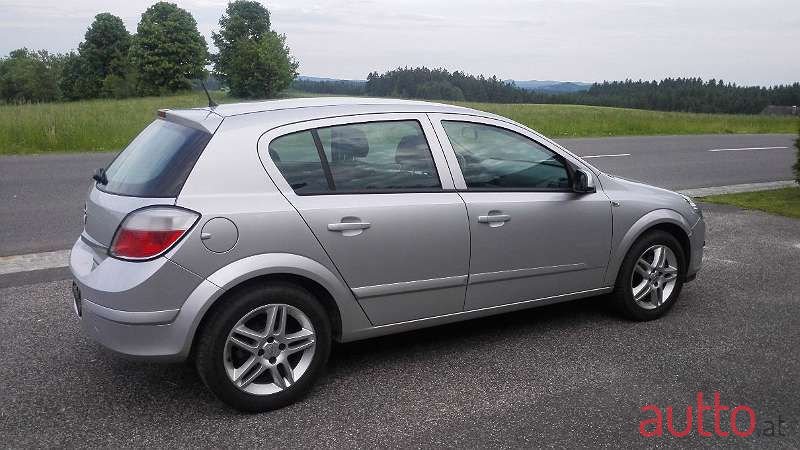 2007' Opel Astra photo #4