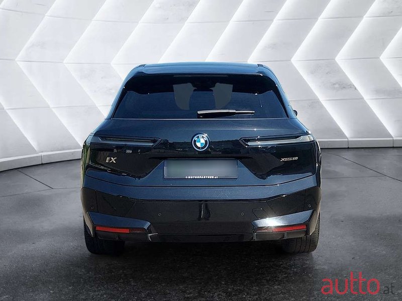 2022' BMW iX photo #4