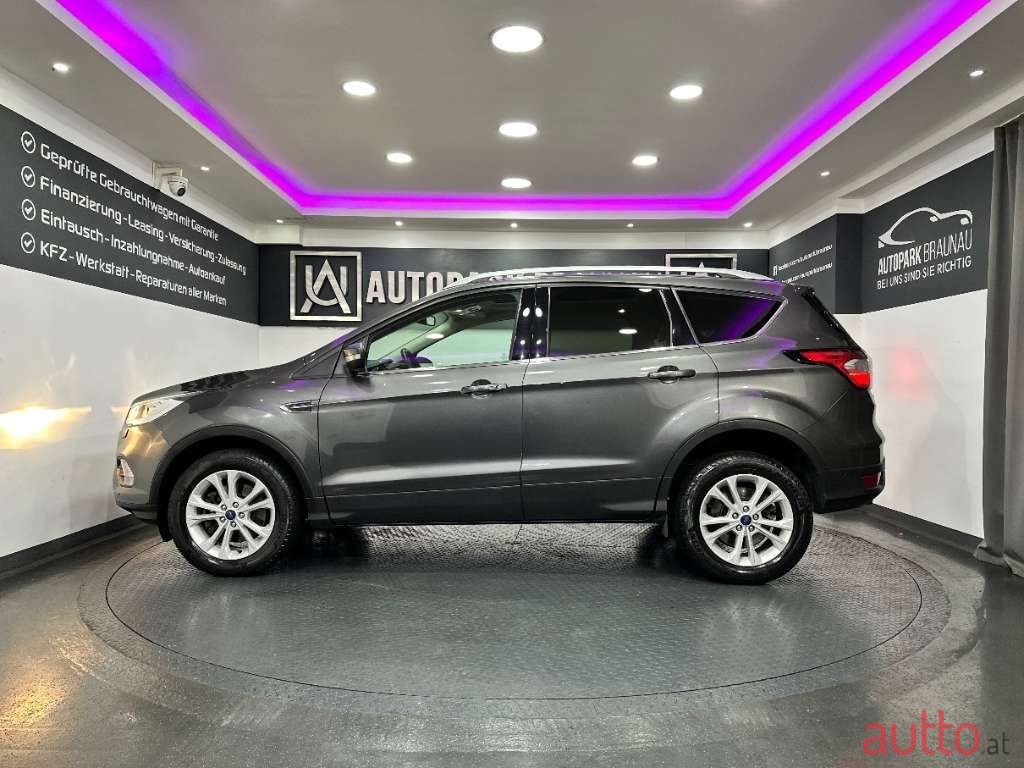 2017' Ford Kuga photo #3