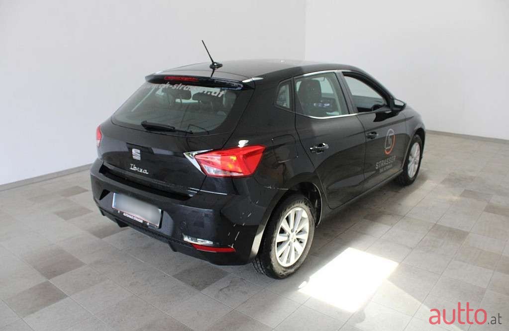 2022' SEAT Ibiza photo #2