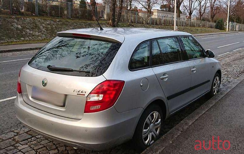 2010' Skoda Fabia photo #1