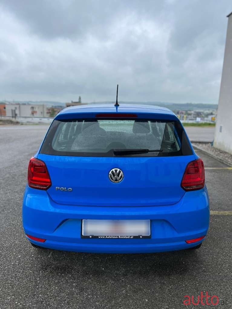 2015' Volkswagen Polo photo #6