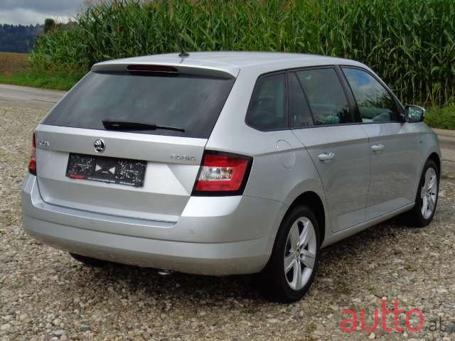 2017' Skoda Fabia photo #3