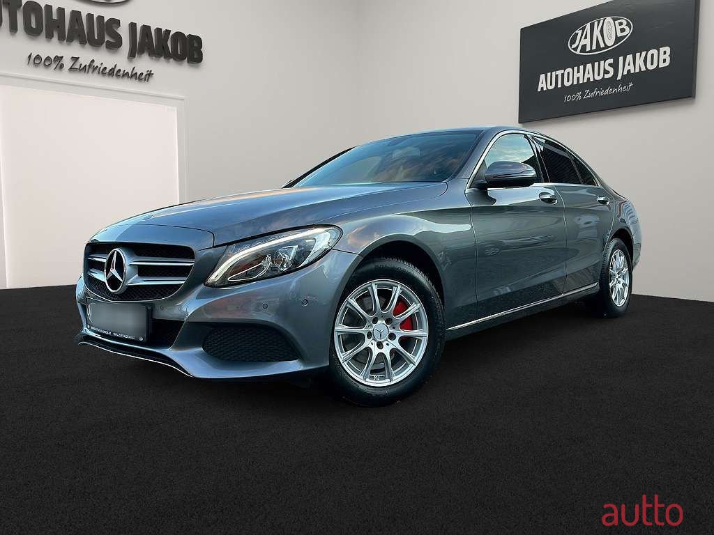 2018' Mercedes-Benz C-Klasse photo #4