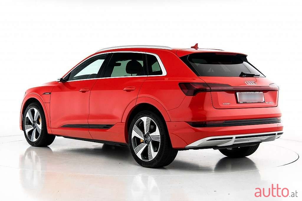 2020' Audi e-tron photo #2