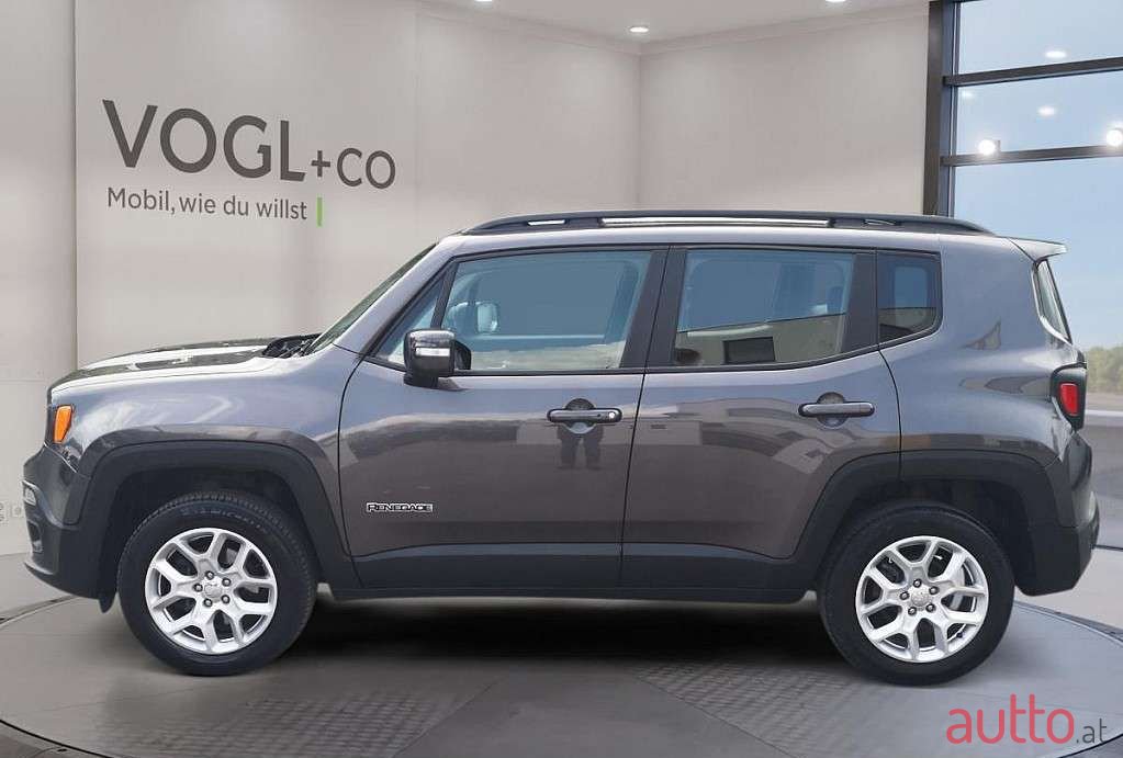 2018' Jeep Renegade photo #2