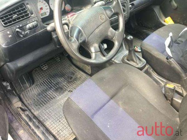 1998' Volkswagen Golf photo #4