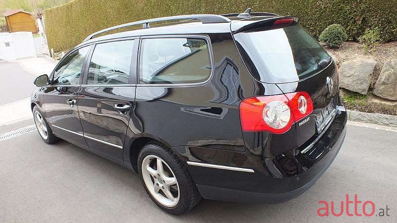 2008' Volkswagen Passat photo #3