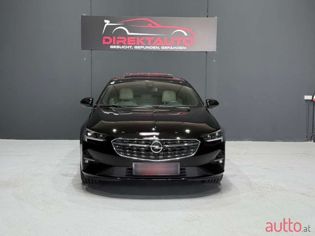 2020' Opel Insignia photo #2