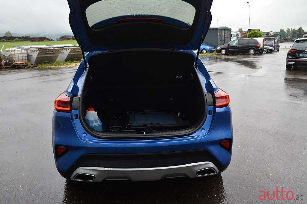 2021' Kia XCeed photo #6