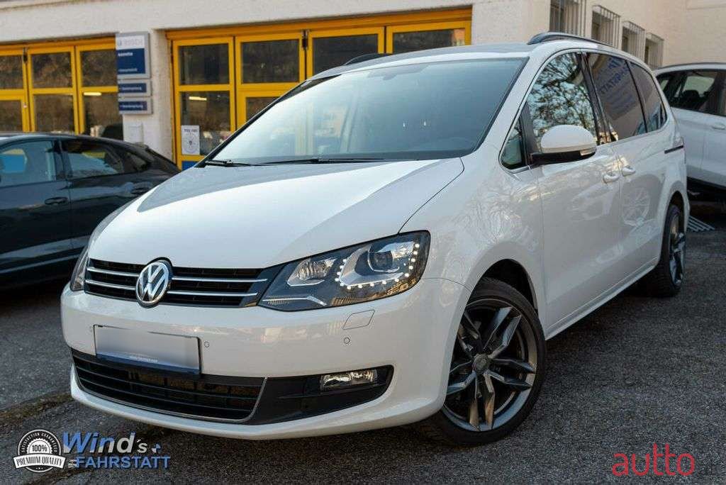 2015' Volkswagen Sharan photo #1